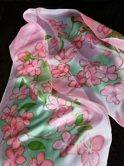 Расписный шелковый шарф Розовые цветы яблони